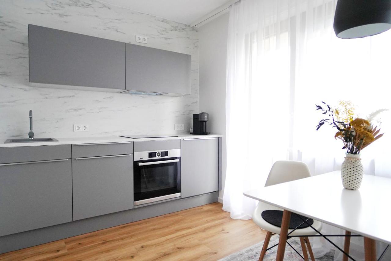 Apartment Mit Balkon Und Privatparkplatz Augsbourg Extérieur photo